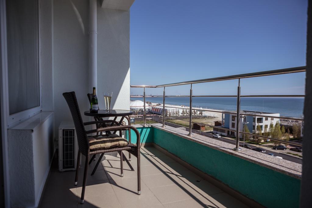 Oasis By The Sea - Summerland * Mamaia