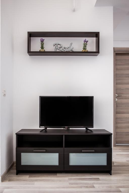 Oasis By The Sea - Summerland Apartment