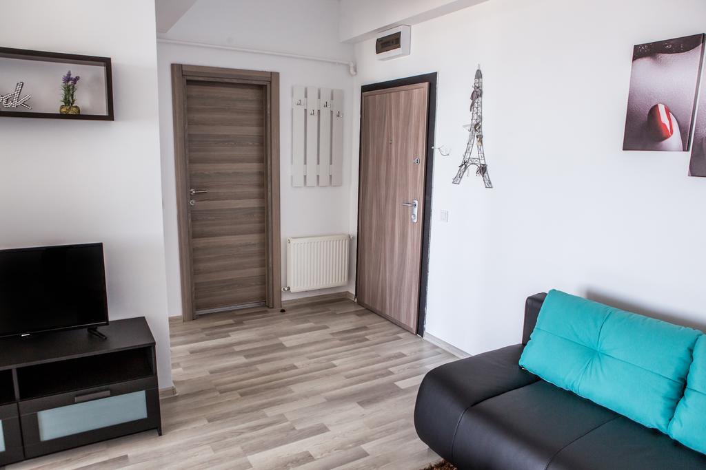 Oasis By The Sea - Summerland Apartment *